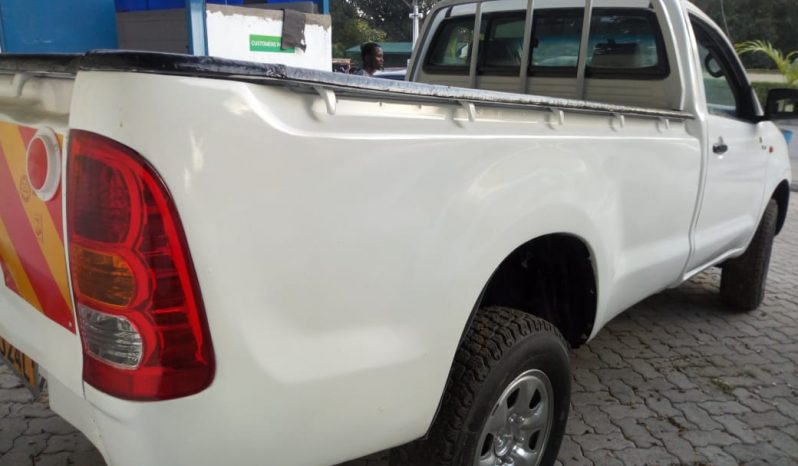Used Locally 2010 Toyota Hilux full