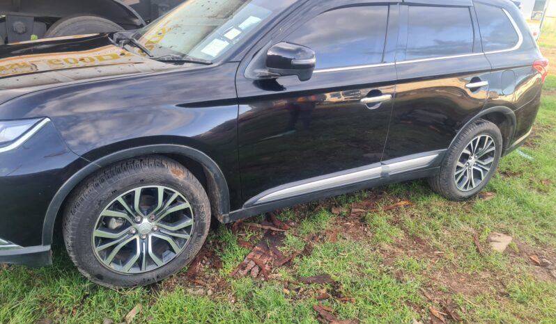 Mitsubishi Outlander 2015 Locally Used full