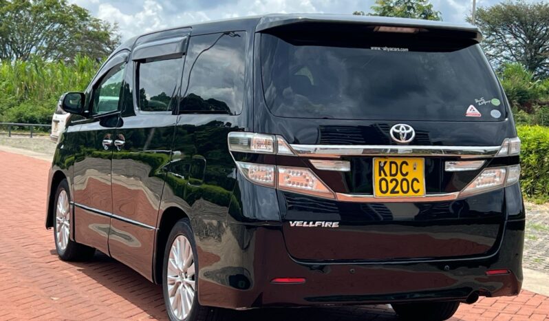 Toyota vellfire 2014 Locally Used full