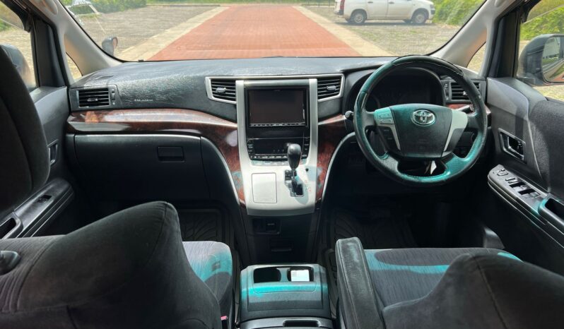 Toyota vellfire 2014 Locally Used full