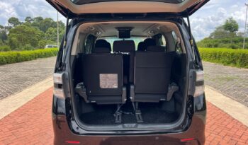 Toyota vellfire 2014 Locally Used full