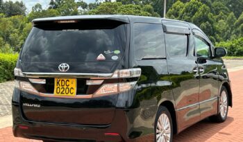 Toyota vellfire 2014 Locally Used full