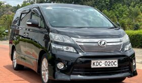 Toyota vellfire 2014 Locally Used