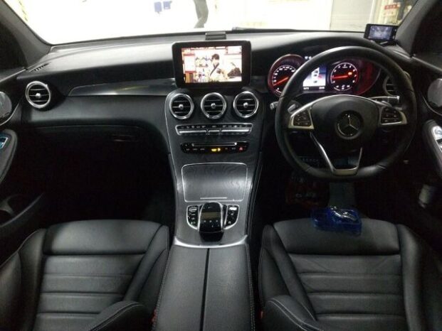 Mercedes Benz GLC 250 4WD (2018 Foreign Used) full