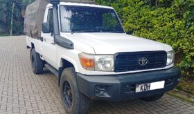 Toyota land Cruiser 2014 Locally Used