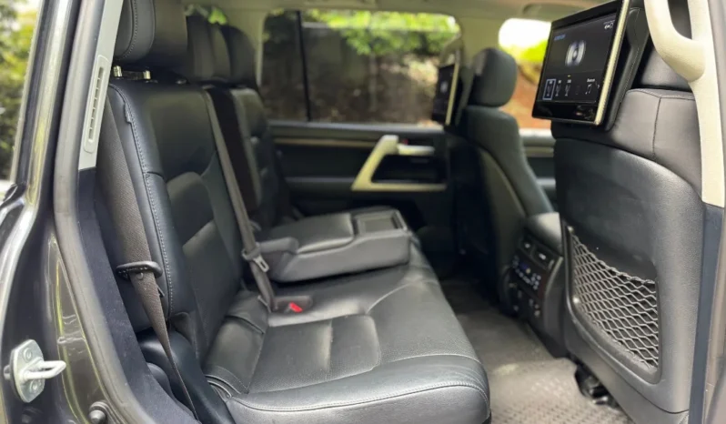 Toyota Landcruiser V8 2018 Foreign Used full