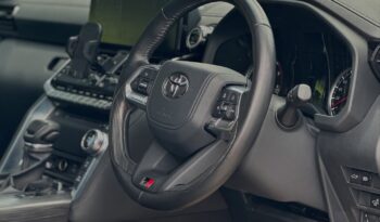 Toyota Landcruiser V8 2022 Foreign Used full