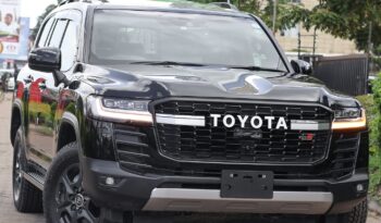Toyota land Cruiser 2023 Foreign Used full