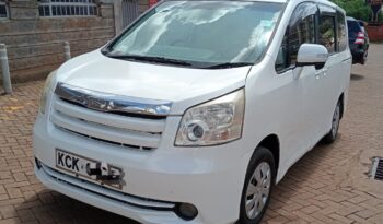 Toyota Noah 2010 Locally Used full