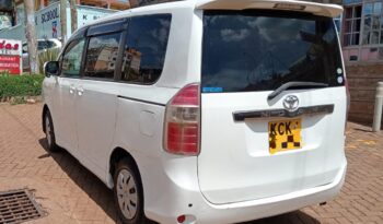 Toyota Noah 2010 Locally Used full